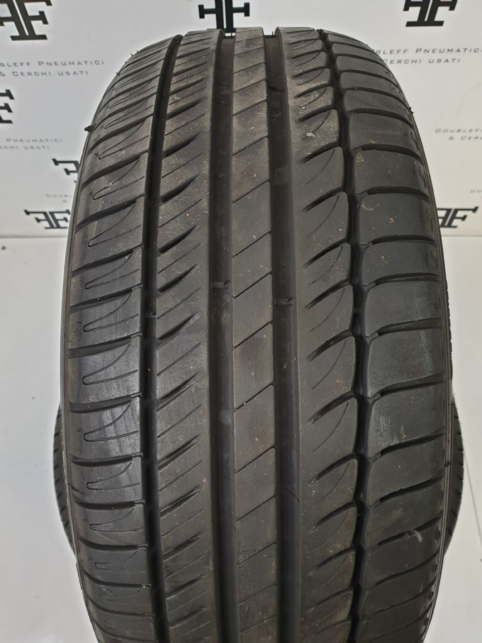 Pneumatici 205 55 R17 95 V MICHELIN PRIMACY HP estivo usati 110€